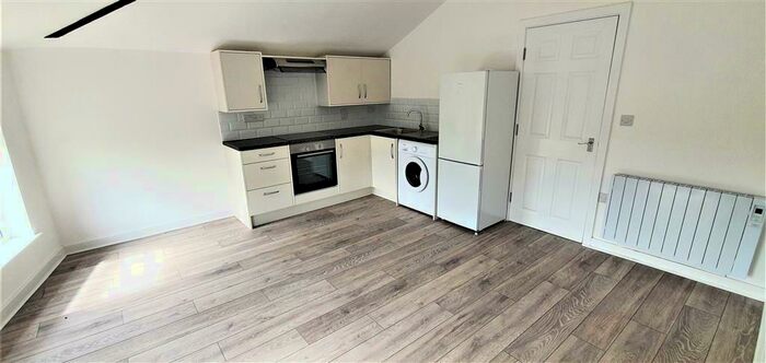 1 Bedroom Flat To Rent In Chester Street, Saltney, Chester, CH4