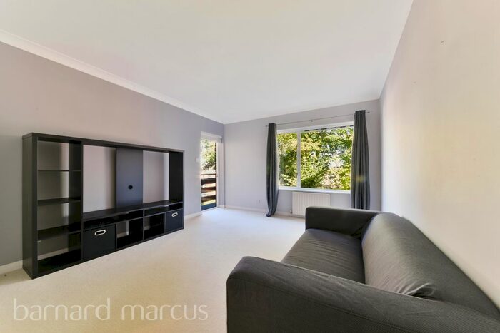 1 Bedroom Flat To Rent In Cedar Road, Sutton, SM2