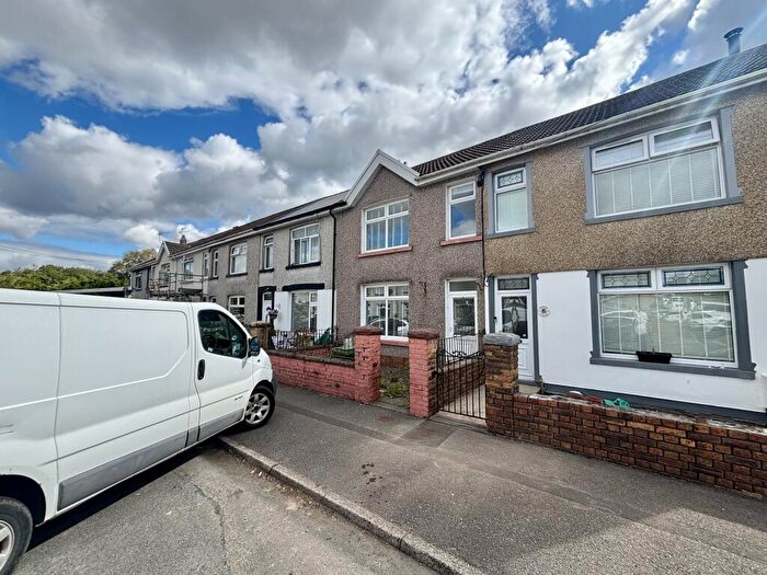 3 Bedroom House To Rent In Commercial Street, Beddau, Pontypridd, CF38