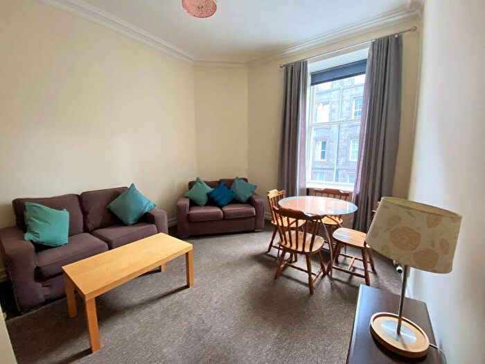 4 Bedroom Flat To Rent In Easter Road, Edinburgh, EH7