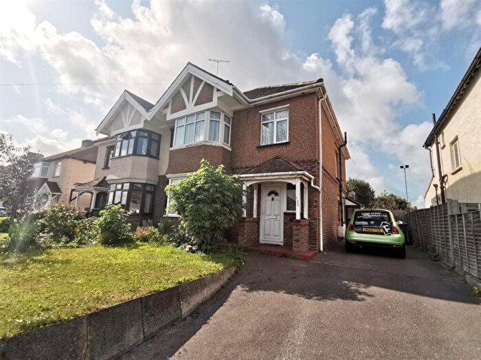 3 Bedroom Semi-Detached House To Rent In Chichester Road, Bognor Regis, PO21