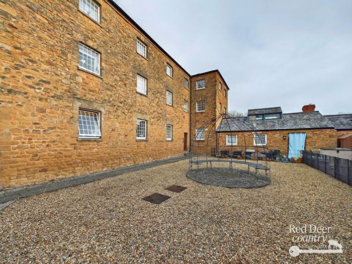 2 Bedroom Flat For Sale In Sir Gilbert Scott Court, Long Street, Williton, TA4