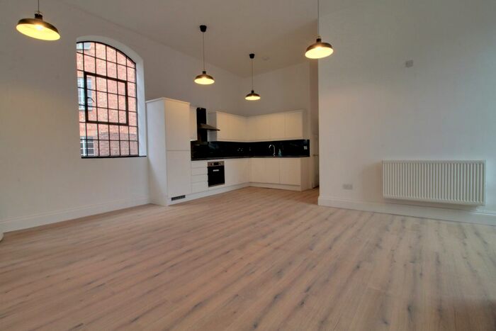 2 Bedroom Flat To Rent In Ludgate Hill, St Pauls Square, Birmingham, B3