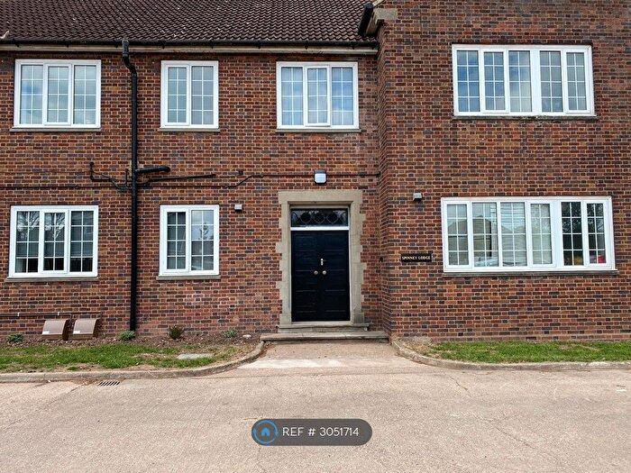2 Bedroom Flat To Rent In Spinney Lodge, Burton-On-Trent, DE13