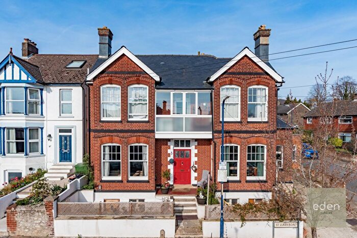 4 Bedroom Detached House For Sale In St. Lukes Road, Maidstone, ME14