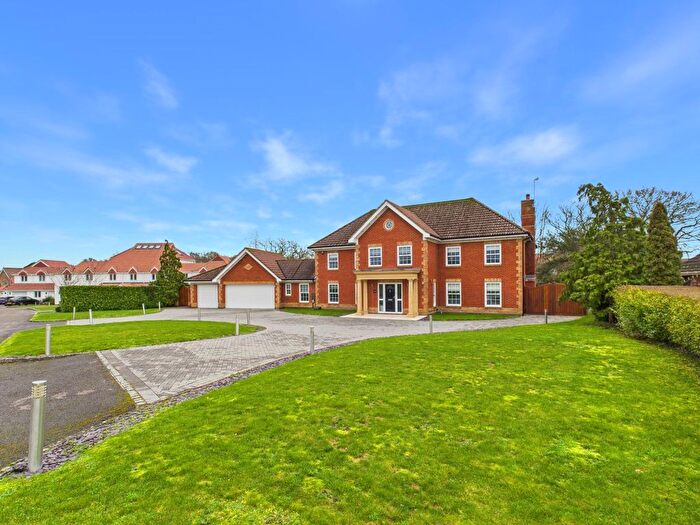 5 Bedroom Detached House To Rent In Skylark Meadows, Whiteley, PO15