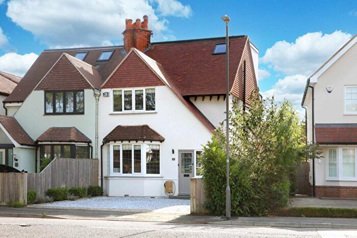 4 Bedroom Semi Detached House For Sale In Reynolds Road, Beaconsfield, Buckinghamshire, HP9