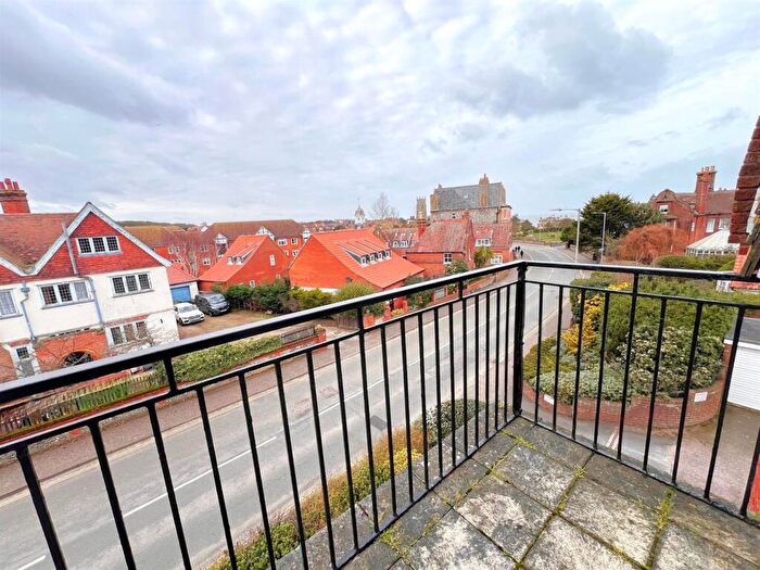 2 Bedroom Apartment For Sale In Overstrand Road, Cromer, NR27