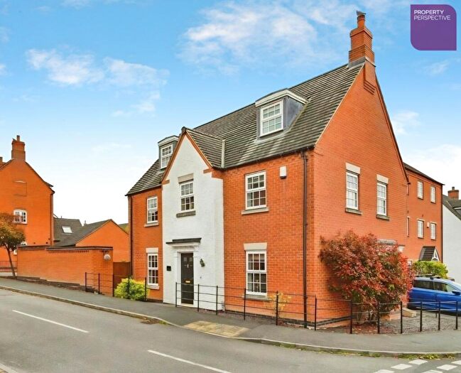 5 Bedroom Detached House For Sale In Cranfield Avenue, Church Gresley, Swadlincote, DE11