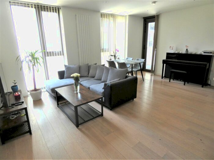 1 Bedroom Flat To Rent In Windlass House, Schooner Road, London, E16