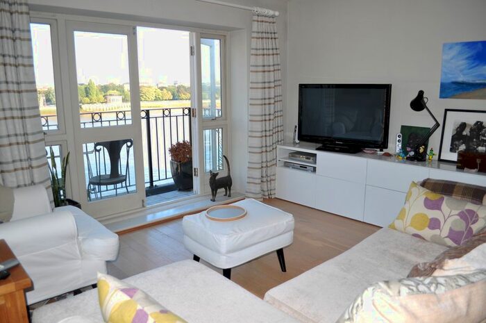 2 Bedroom Flat To Rent In Rotherhithe Street, London, SE16