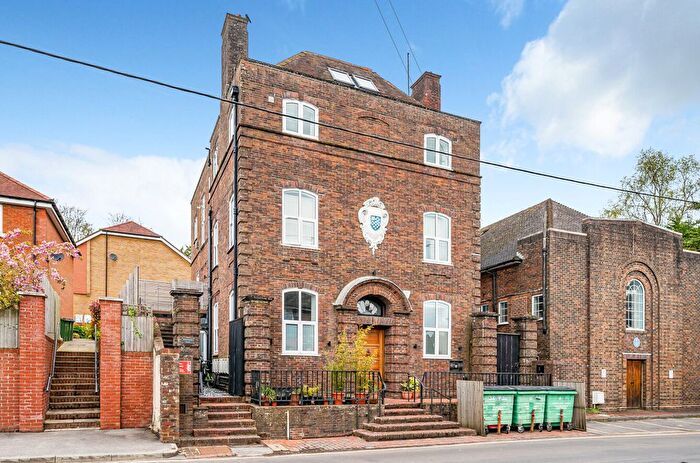 2 Bedroom Flat For Sale In Westminster House, Pulborough, RH20