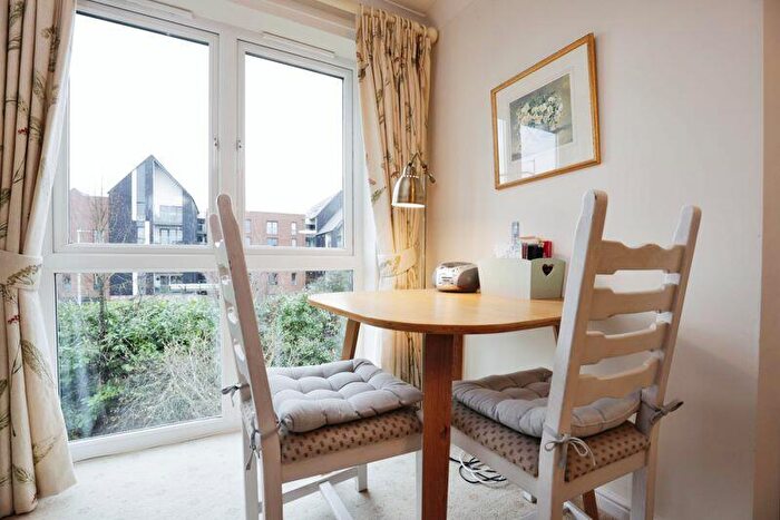 2 Bedroom Retirement Property For Sale In Hathaway Court, Stratford-upon-Avon, CV37