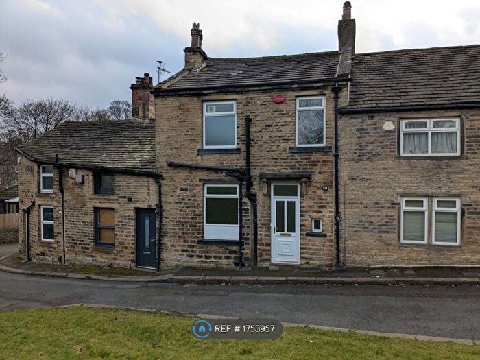 3 Bedroom Terraced House To Rent In Buxton Lane, Bradford, BD9
