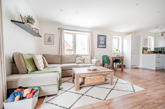 1 Bedroom Flat For Sale In Anna Sewell Way, Chichester, PO19