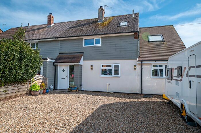 3 Bedroom Semi Detached House For Sale In Bere Road, Denmead, PO7
