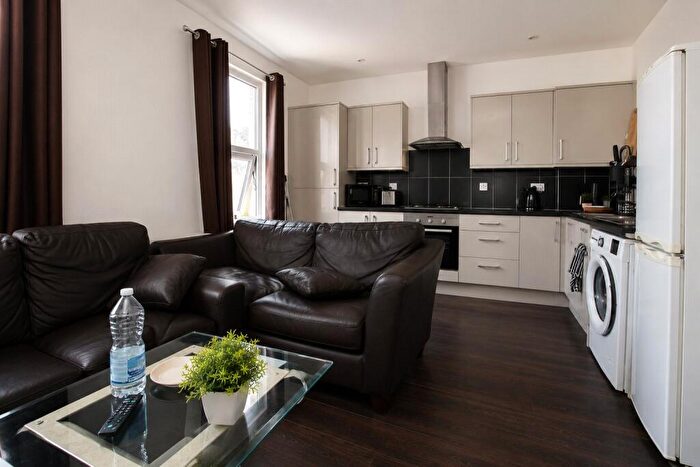 3 Bedroom Apartment To Rent In Crowther Road, London, SE25