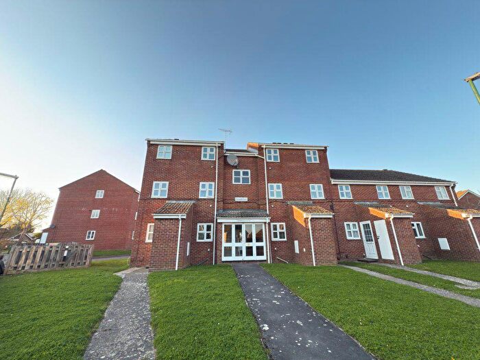 1 Bedroom Flat To Rent In Raymond Court, Chichester, PO19