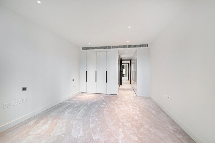 4 Bedroom Flat To Rent In Power House Chelsea Waterfront, Lots Road, SW10