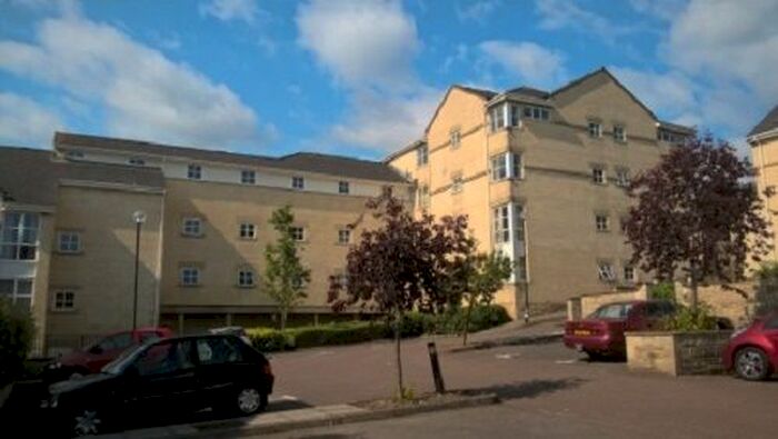 2 Bedroom Flat To Rent In Caernwell Place, Walcot Gate, Bath, BA1