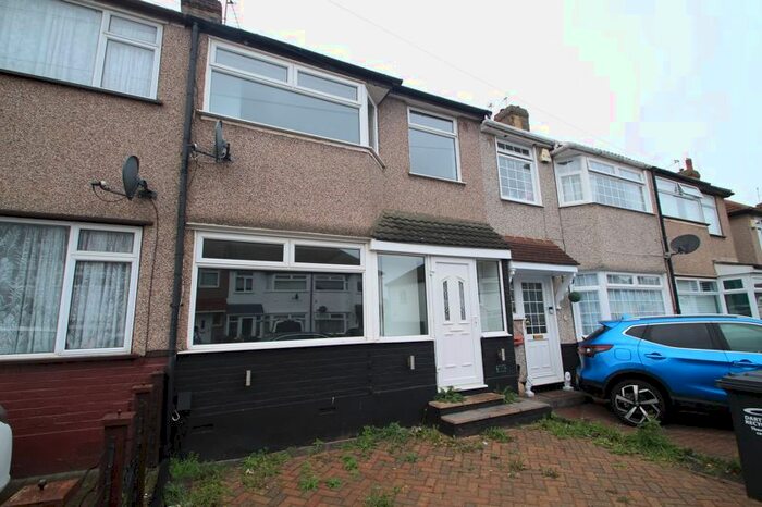 3 Bedroom Terraced House To Rent In Mayfair Road, Dartford DA1