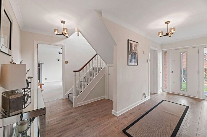 5 Bedroom Detached House For Sale In Sharon Park Close, Grappenhall, WA4 - Photo 7