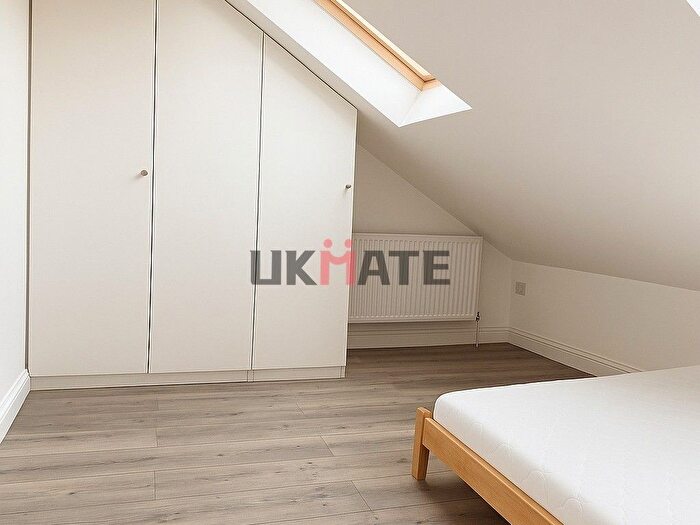 1 Bedroom Property To Rent In Station Road, Norbiton, Kingston Upon Thames, KT2