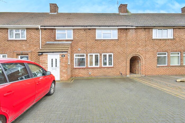 3 Bedroom Terraced House For Sale In Northfield Road, Northampton, NN5