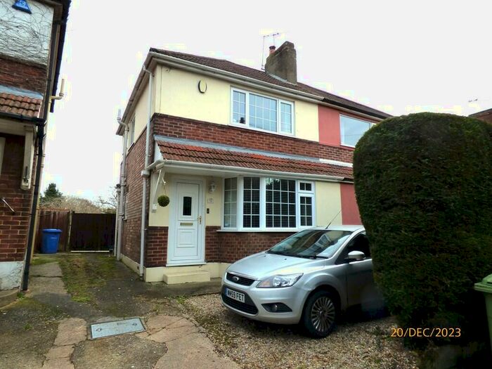 2 Bedroom Semi-Detached House To Rent In Long John Hill, Norwich, NR1