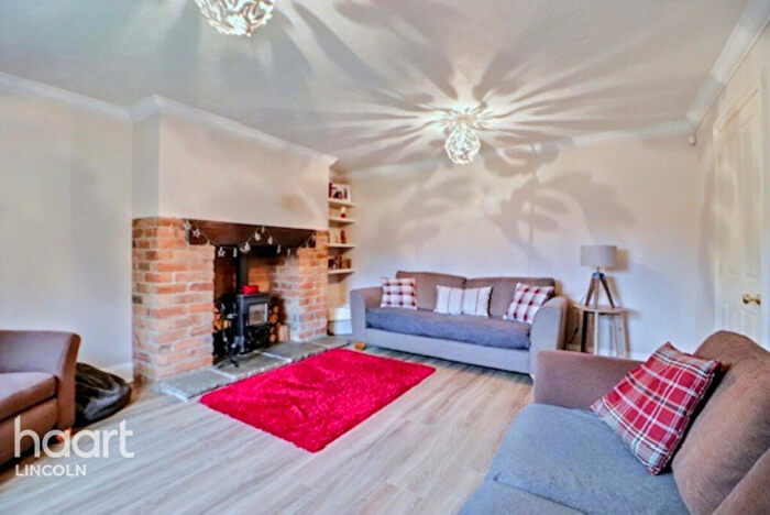 3 Bedroom Terraced House For Sale In Royal Oak Lane, Aubourn, LN5