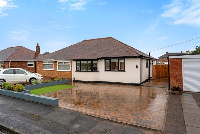 2 Bedroom Semi-Detached Bungalow For Sale In Eastdale Road, Paddington, WA1