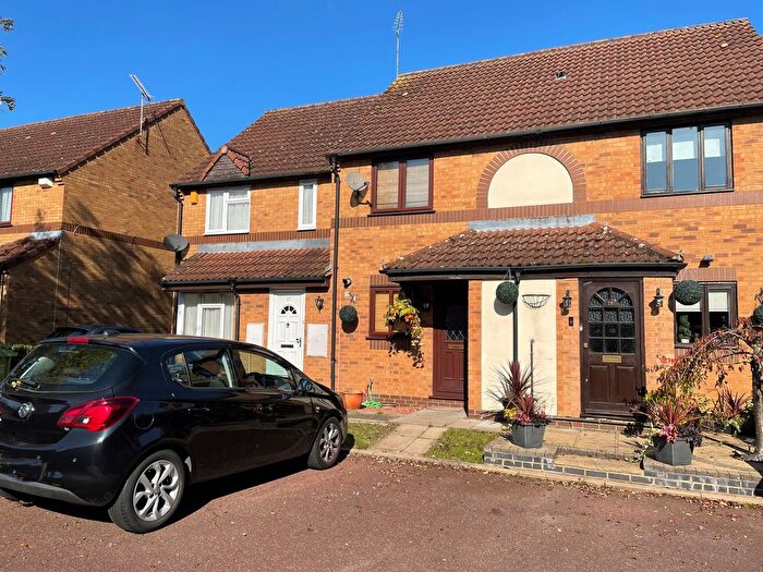 2 Bedroom Terraced House To Rent In Laurel Fields, Potters Bar, EN6