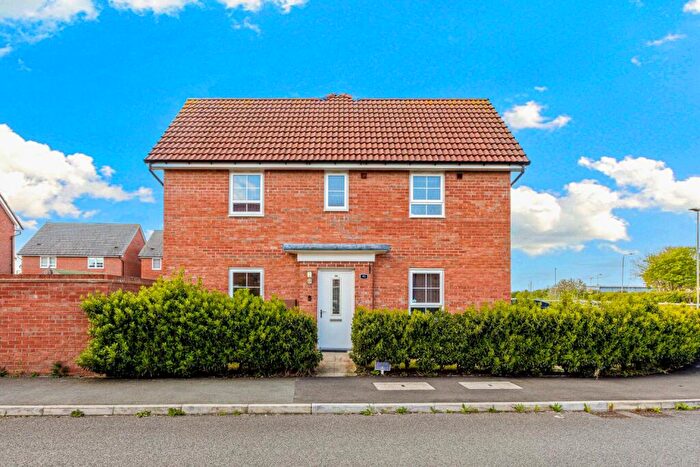 3 Bedroom Semi-Detached House For Sale In Broomfield Crescent, Leicester, Leicestershire, LE4