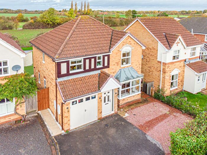 4 Bedroom Detached House For Sale In Moor Close, Wheldrake, York, YO19