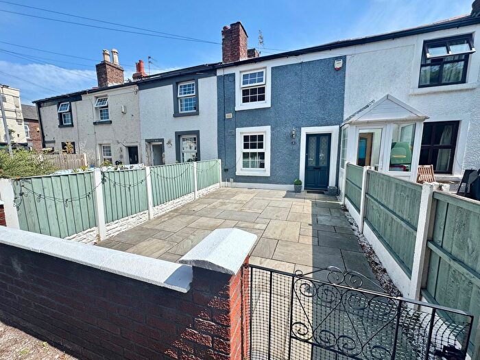 2 Bedroom Cottage To Rent In Victoria Road, Liverpool, L23