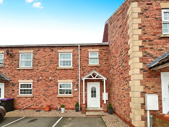 3 Bedroom Terraced House For Sale In Blue Horse Court, Great Ponton, Grantham, NG33