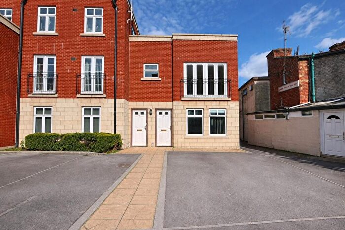 1 Bedroom Flat For Sale In Bradford Road, Swindon, SN1