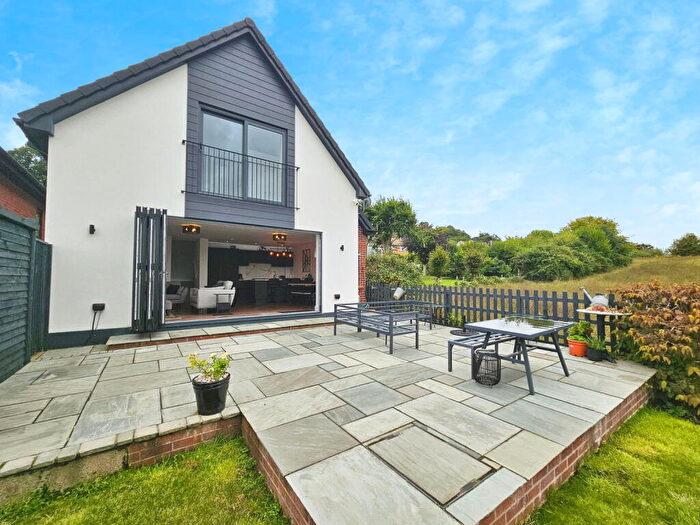 4 Bedroom Detached House For Sale In Orchard Lane, Corfe Mullen, Wimborne, BH21