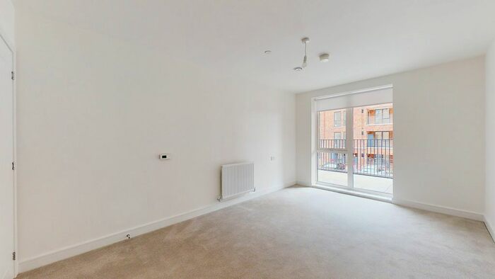 1 Bedroom Flat For Sale In Oakleigh Road North, Whetstone, N20