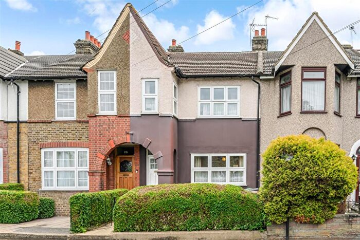 3 Bedroom House To Rent In Thorpe Crescent, Walthamstow, E17