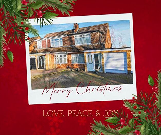 4 Bedroom Semi-Detached House For Sale In Beechings Way, Rainham, ME8