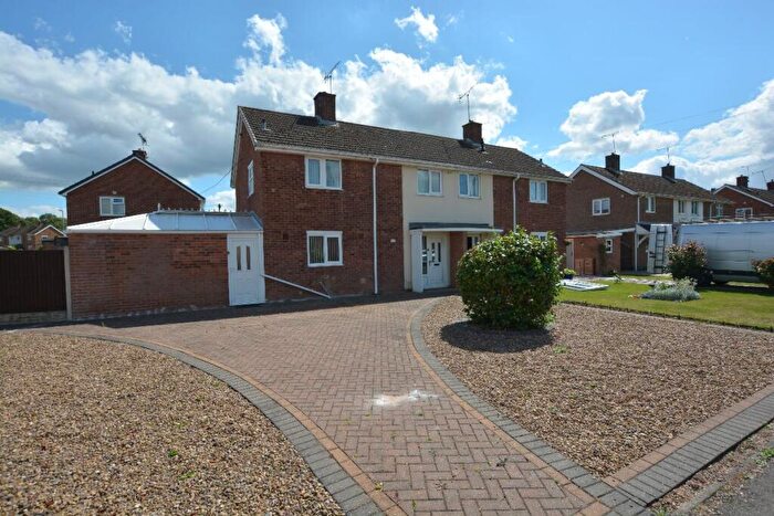 3 Bedroom Semi-Detached House To Rent In Shireoaks Common, Shireoaks, Worksop, S81