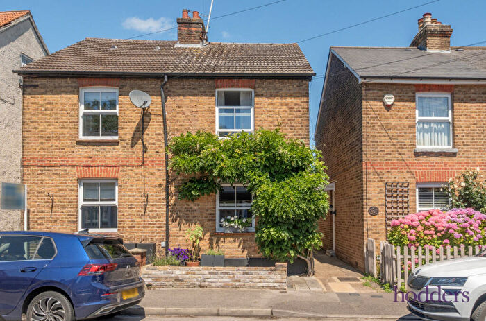 2 Bedroom Semi-Detached House For Sale In Addlestone, Surrey, KT15