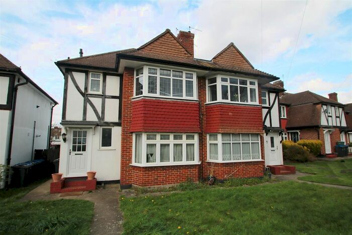 2 Bedroom Maisonette To Rent In Tudor Drive, Morden, SM4