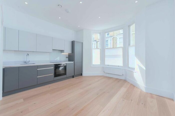 1 Bedroom Flat To Rent In Beaumont Crescent, London, W14
