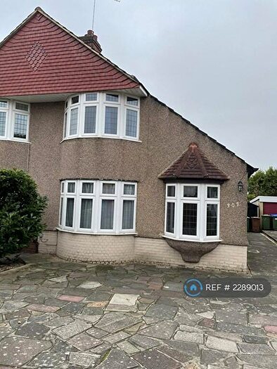 3 Bedroom Semi-Detached House To Rent In Bellegrove Road, Welling, DA16