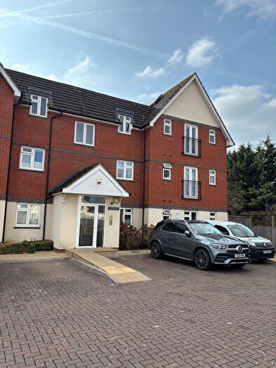 2 Bedroom Flat To Rent In Uxbridge Road, Hayes, UB4