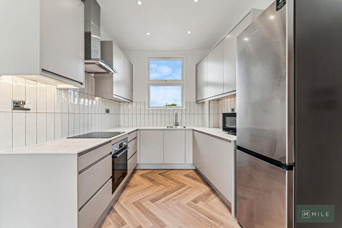 3 Bedroom Apartment To Rent In Craven Park Road, London, NW10