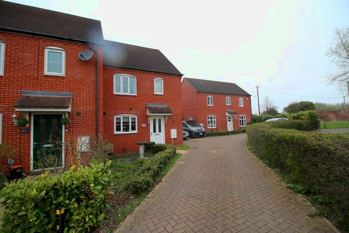 3 Bedroom Terraced House To Rent In Hargraves Road, Sittingbourne, ME10