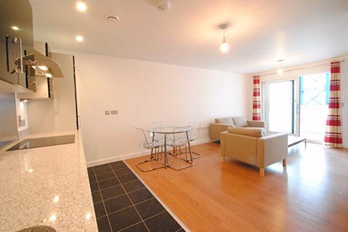 2 Bedroom Flat To Rent In Barge Walk, City Peninsula, London, SE10